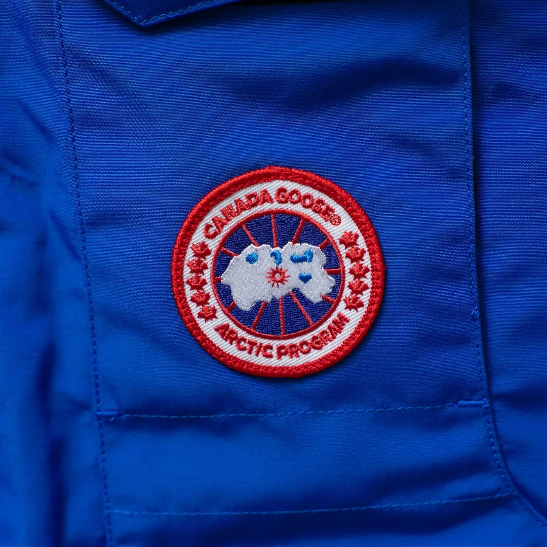 P660 CANADA GOOSE丨Canada Goose C08 children's clothing, children's hooded down jacket Color: sky blue Size: 110-160